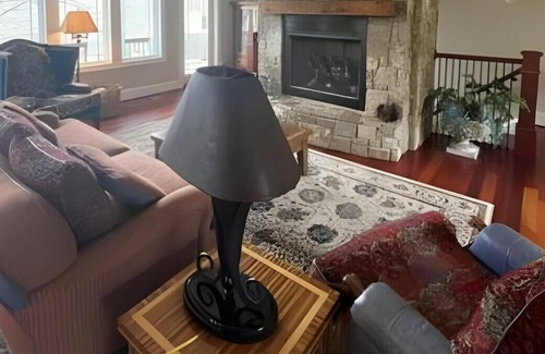 Altamont House | Linville Falls Luxury Cabin w/ hot tub & game room