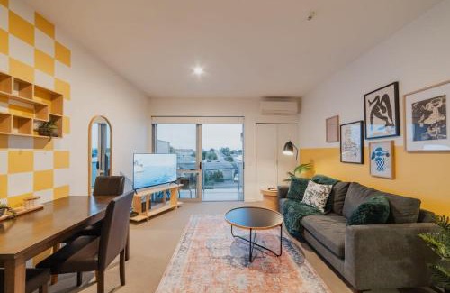 Linwood Apartment | Linwood Luxe Your Elegant 1BR Oasis on Cashel