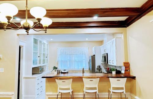 Buffalo Apartment | Linwood Paradise Home