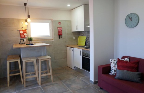 Costa de Caparica Apartment | Lisbon Beach Apartments 4. Beach 5 minutes, terrace, barbecue, pets welcome