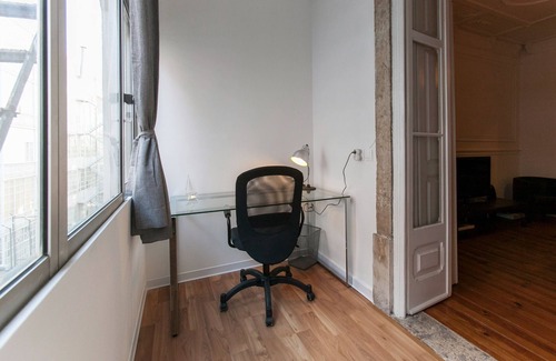 Sao Sebastiao da Pedreira Apartment | Lisbon City Center Apartment