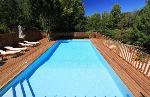 Vielle-Saint-Girons Ski Chalet | Listed lodge with pool in the heart of the Landes