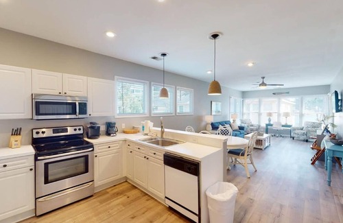 Litchfield by the Sea Villa | Litchfield Lakeside Escape Resort Perks by the Sea