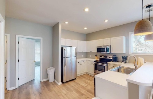 Litchfield by the Sea Villa | Litchfield Lakeside Escape Resort Perks by the Sea
