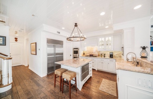 Newport Beach House | Little Balboa Island, Custom Home & Water Views, 85+ Unanimous 5 Star Reviews!