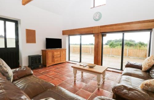 Dereham House | Little Barn