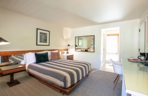 Green Mountain Falls House | Little Beaver Inn