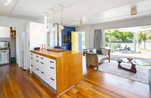 Martinborough House | Little Blue Bach, Martinborough
