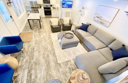 Mayfield House | Little Blue on a Big Blue Lake