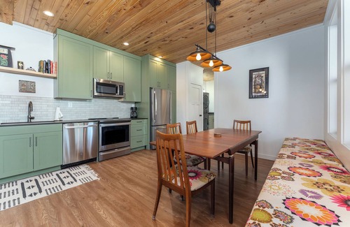 Black Mountain House | Little Bow Cottage | Pet-Friendly, Views & Modern Mountain Home Close to Town!