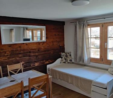 Matten bei Interlaken Apartment | Little Chalet Pirelli 1783