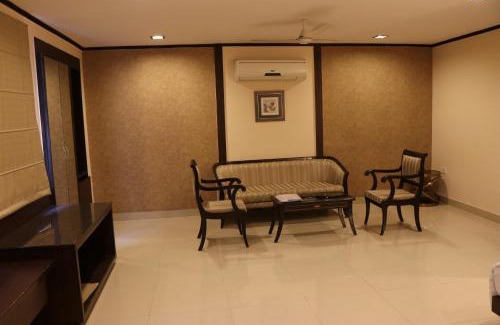 Kanpur Hotel | Little Chef Hotel