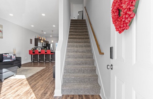 Clarksville Condo | Little cupid heart