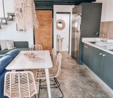 Carmen Cabin | Little Escape