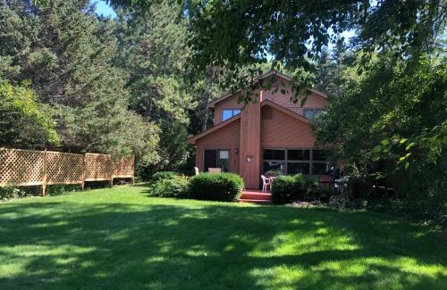 Empire House | Little Glen Shores
