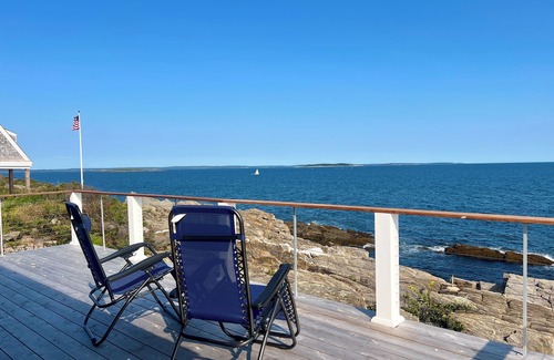 Bailey Island Cottage | Little Harbor - Crashing surf, sunrise views from this perfect Maine getaway.