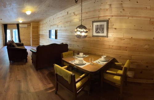 Ridgewood Estates House | Little Horse Barn stunning mountain views,