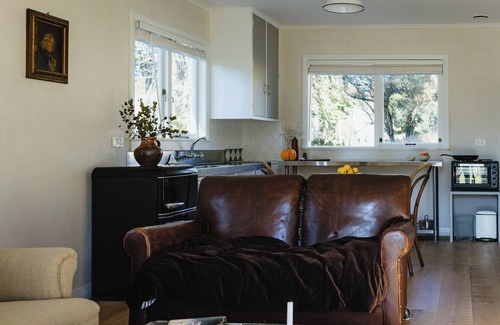Tuki Tuki Cottage | Little House at the Horseshoe, Tuki Tuki Valley. The perfect escape!