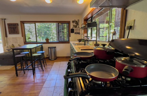Garberville House | Little House in the Redwoods with hot tub!