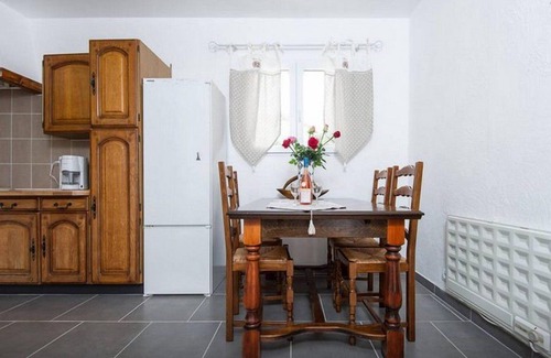 La Gaude House | Little House of Friends