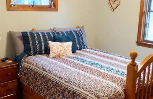 Saugerties House | Little House on a Hill
