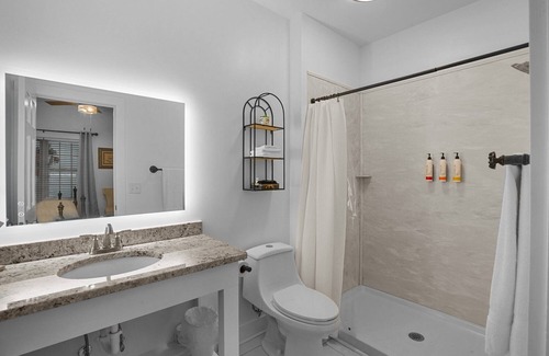 Washington Hotel | Little Inn on Main 214 West Main Street