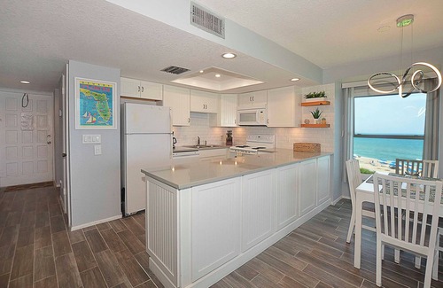 Stuart Condo | Little Lighthouse Loft