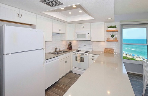 Stuart Condo | Little Lighthouse Loft
