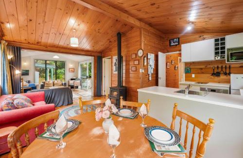 Kuratau House | Little Lockwood - Kuratau Bach