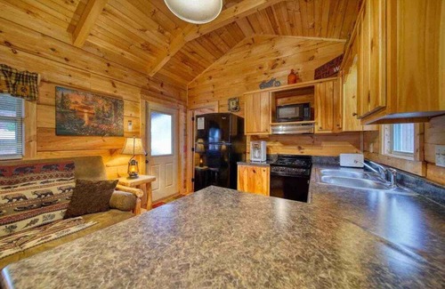 Blairsville Cabin | Little Mia's Mountain View Cabin
