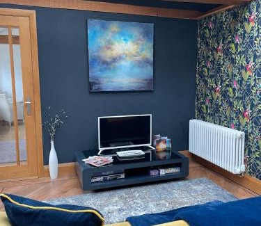 Pitchcombe Apartment | Little Monks Suite