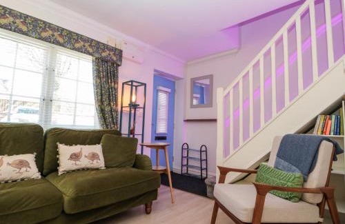 Guisborough House | Little Nest Cottage