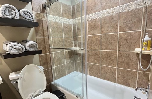 Hoover House | Little Oasis - Birmingham - Pet friendly