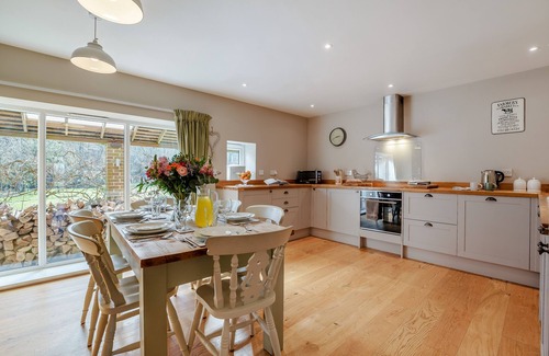 Robertsbridge House | Little Orchard - Three Bedroom House, Sleeps 6