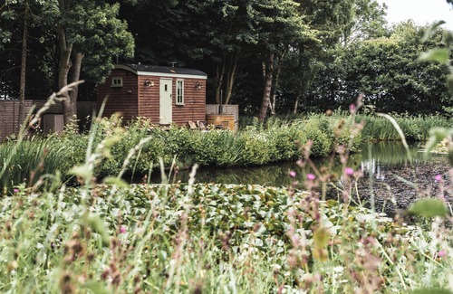 Winestead Cottage | Little Otchan Shepherd's Hut