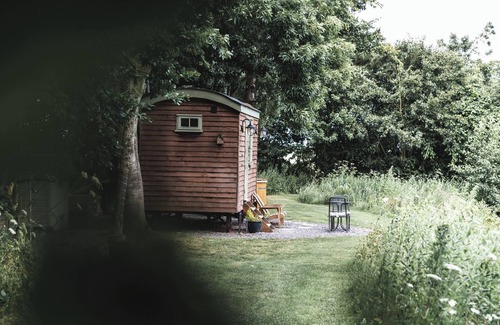 Winestead Cottage | Little Otchan Shepherd's Hut