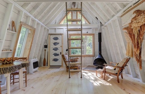 West Newfield House | Little Pine Cottage