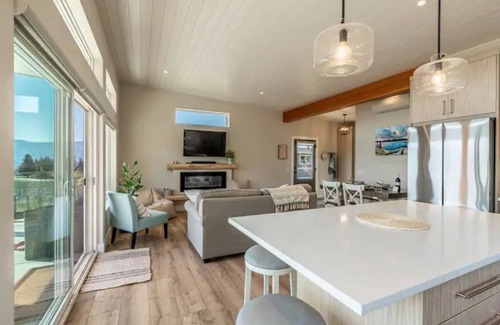 Central Okanagan House | Little Quail Guest House