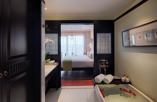 Hoi An Hotel | Little Riverside. A Luxury Hotel & Spa