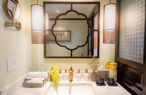 Hoi An Hotel | Little Riverside. A Luxury Hotel & Spa