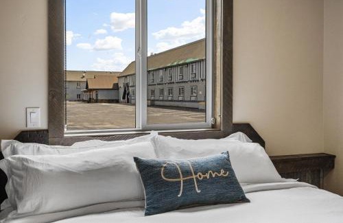 West Yellowstone House | Little Tuckaway