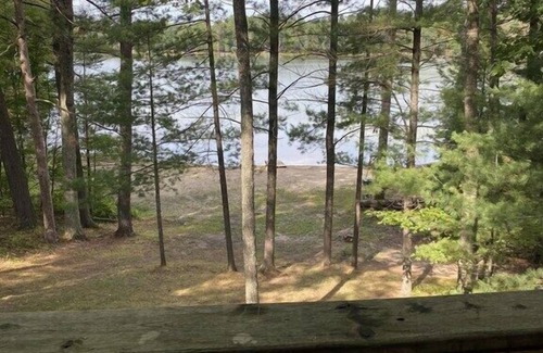 Lewiston Cabin | Little Wolf Lodge-"Up North" lakefront cabin!