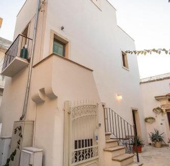 Galatone House | LittleBouganvilleHouse