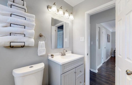 Littleton House | Littleton 3 King Beds Upper Unit Near Main Street