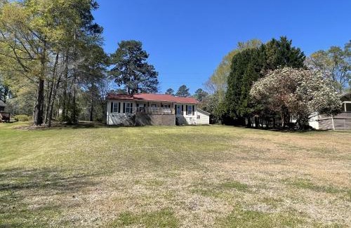 Milledgeville House | Liv at The Lake - Sinclair