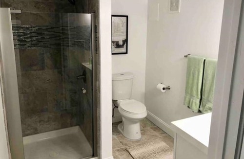 Downtown Baltimore Apartment | Live a Cozy and Tucked Away Lifestyle in this city style Studio!