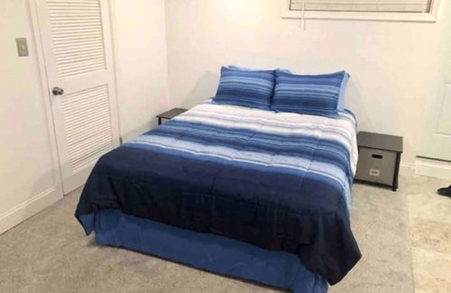 Downtown Baltimore Apartment | Live a Cozy and Tucked Away Lifestyle in this city style Studio!