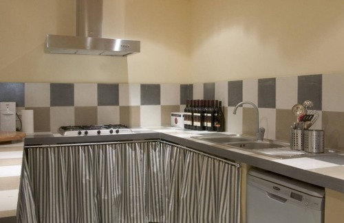 Fermo House | Live in PALAZZO, historic center, 7 km from the sea