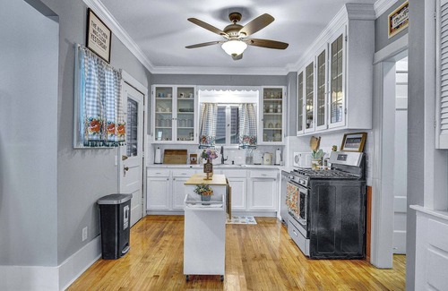 Rochester House | Live in sophistication and elegance in your VRBO home