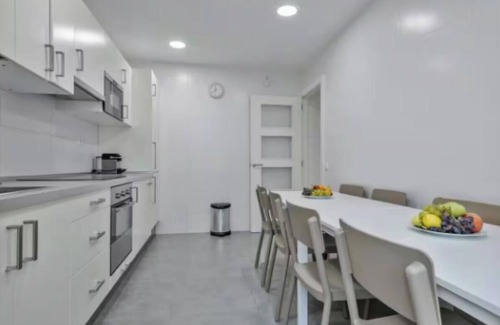 Sant Antoni Apartment | Live Like a Local in Central Barcelona – 3BR Apartment with Balconies